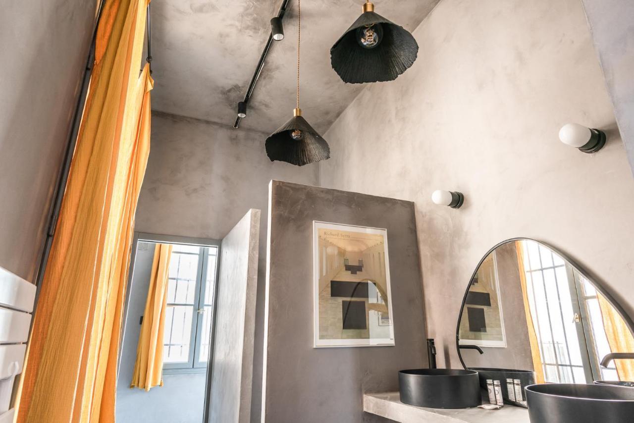 דירות Outstanding Parisian Flat In Heart Of Paris Center מראה חיצוני תמונה