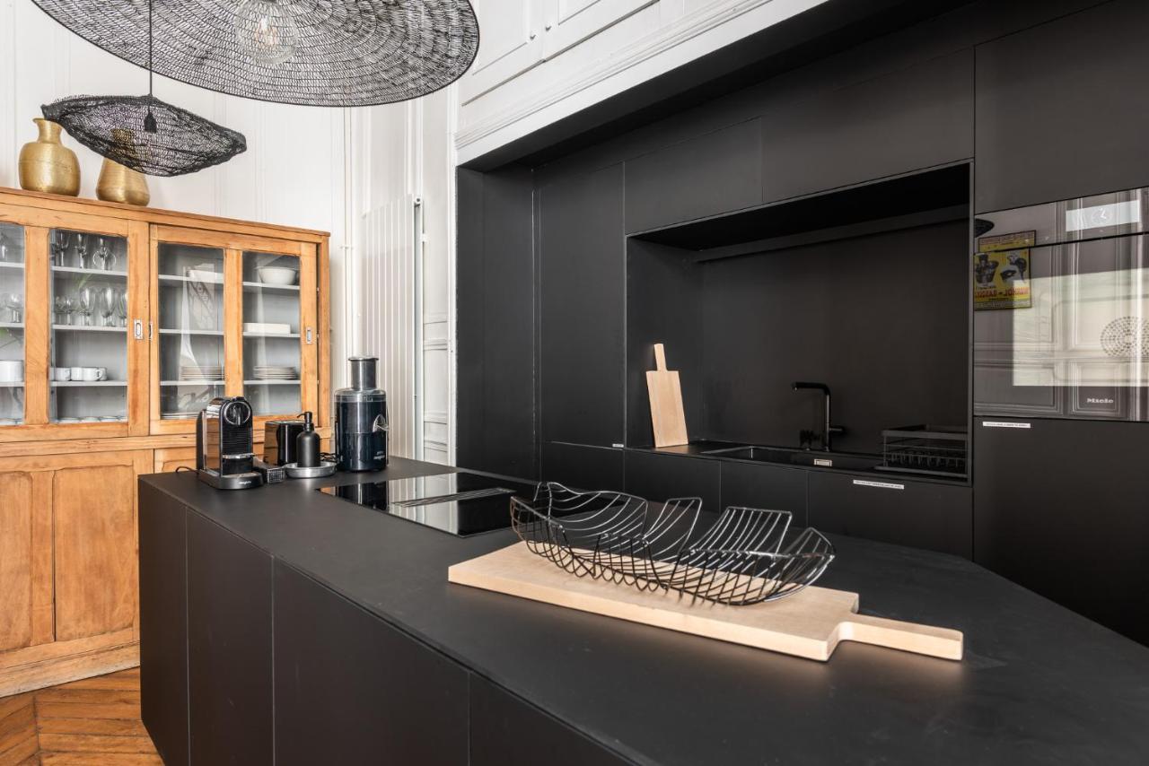 דירות Outstanding Parisian Flat In Heart Of Paris Center מראה חיצוני תמונה