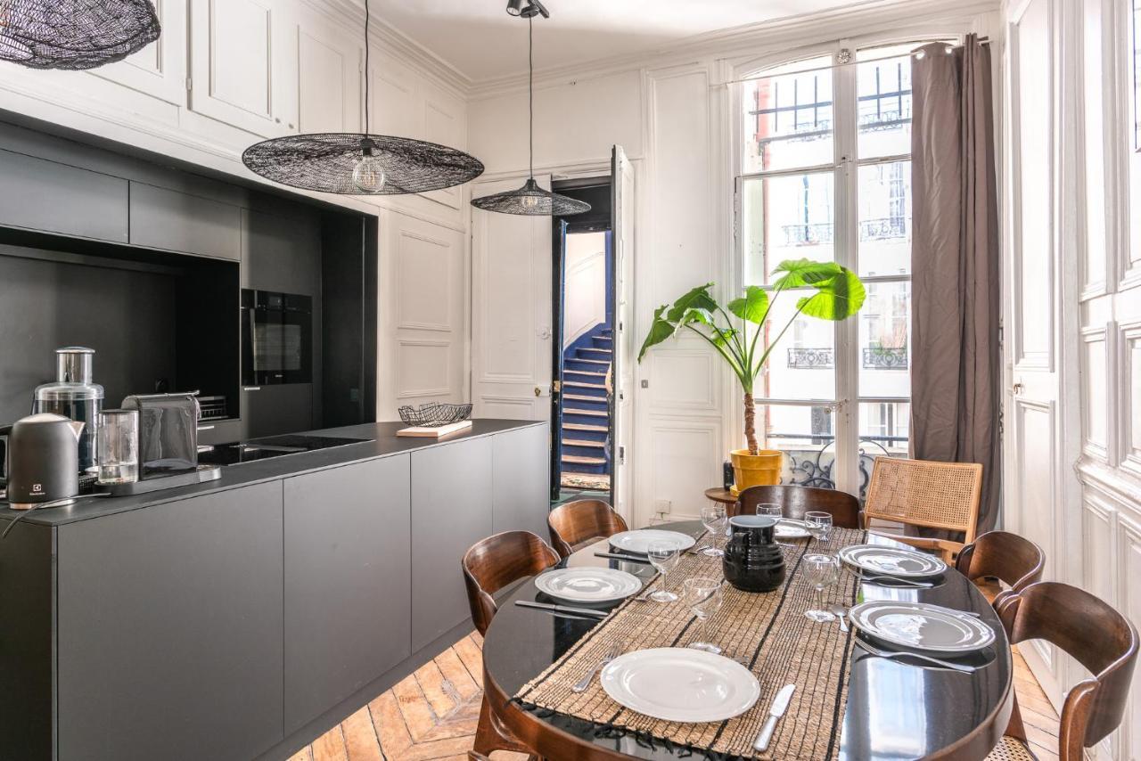 דירות Outstanding Parisian Flat In Heart Of Paris Center מראה חיצוני תמונה